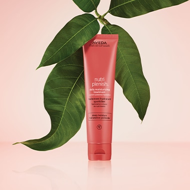 Product image of the nutriplenishâ„¢ daily moisturizing treatment.